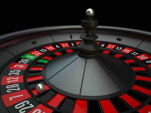 The Two Risky Online Roulette Strategies You Should Avoid Using
