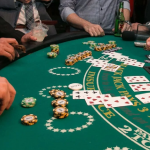 A game of chance: know the hands in online poker